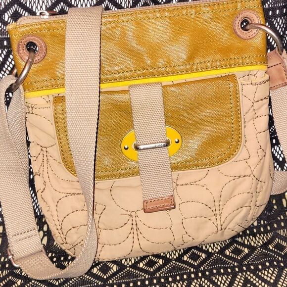 FOSSIL KEY PER quilted floral tan beige fabric coated canvas  messenger bag - Picture 1 of 11